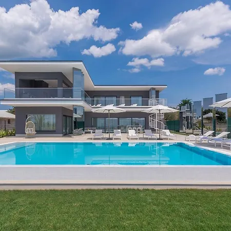 Gabrijela Villa Kaštelir