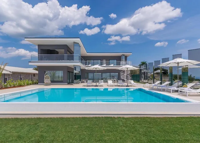 Gabrijela Villa Kaštelir