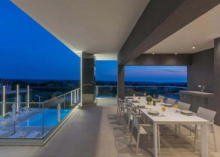 Gabrijela Villa Kaštelir